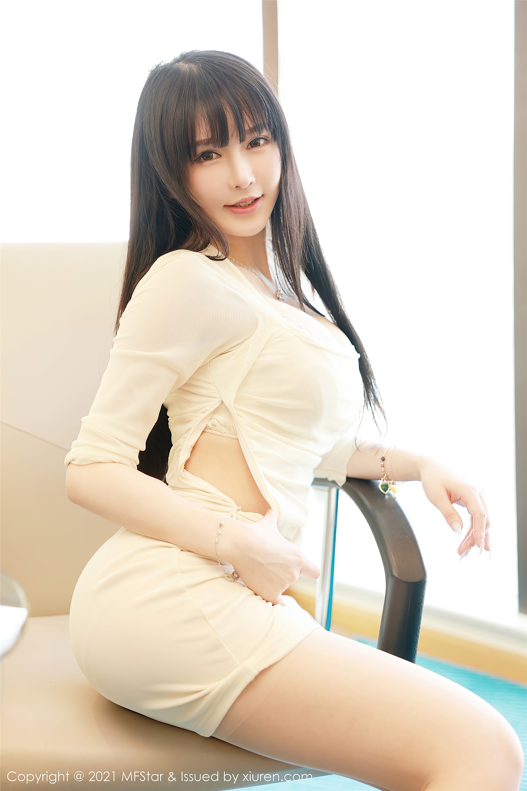 MFStar模范学院  2021.03.22 VOL.472 玉兔miki 丝袜 美胸
